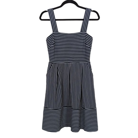 Banana Republic Dresses & Skirts - Banana Republic sleeveless navy blue white stripe dress size 2